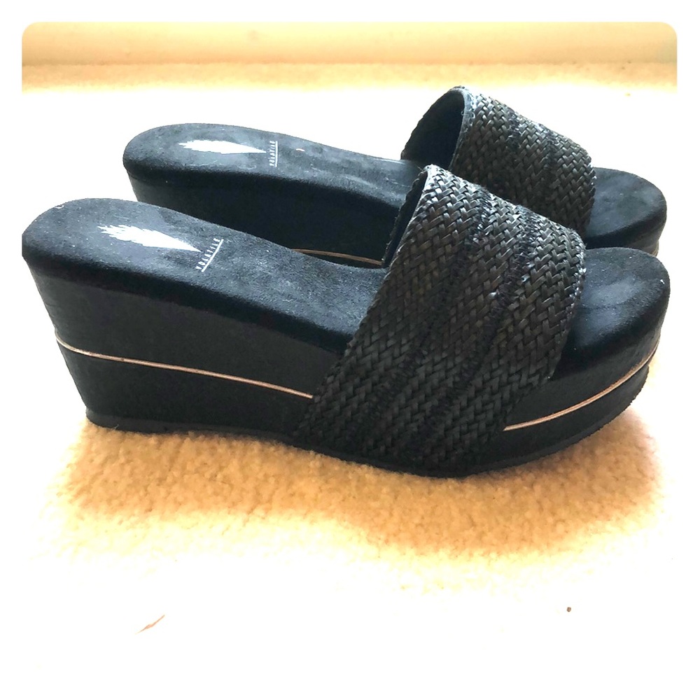 COPY - Black Volatile Platform sandals, 8 New in …
